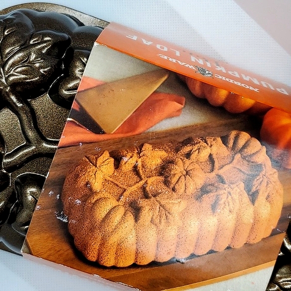 NORDIC WARE PUMPKIN LOAF BUNDT PAN FALL HARVEST  #1 - Picture 4 of 12